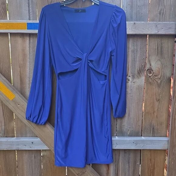 21 Saints Dresses & Skirts - Elegant Blue Long-Sleeve Dress